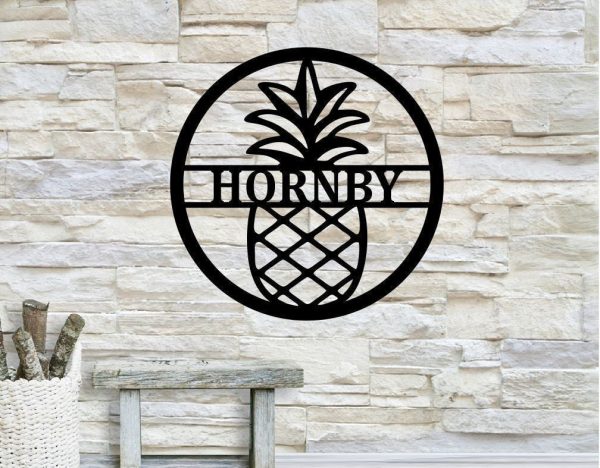 Personalized Family Name Pineapple Sign, Metal Wall Decor, Monogram Na